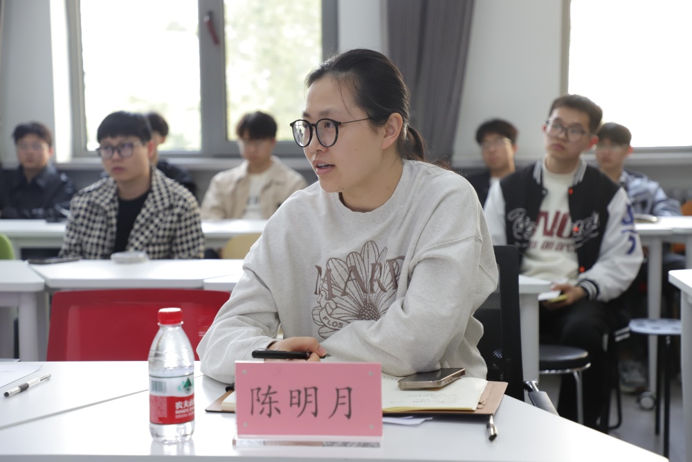 陈明月老师_副本.jpg